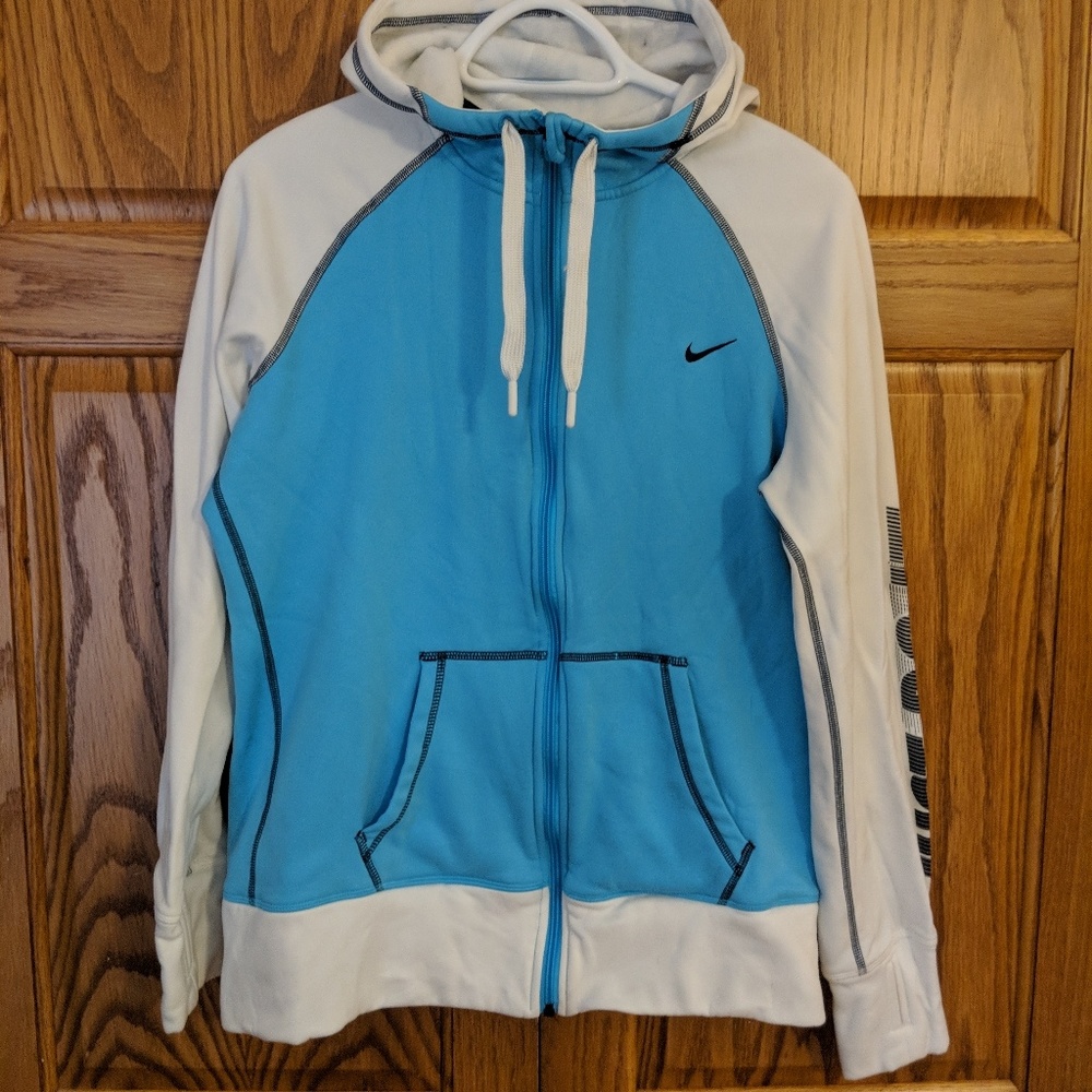 Women's Nike thermafit hoodie